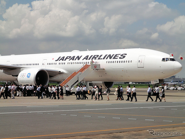 8月24日午前、羽田空港に到着したリオ発チャーター機