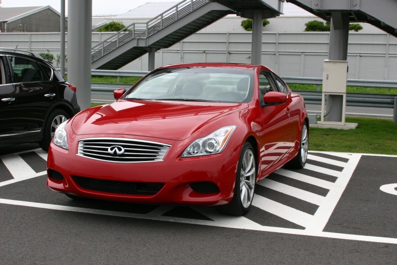 インフィニティG37クーペ。同スカイラインクーペ