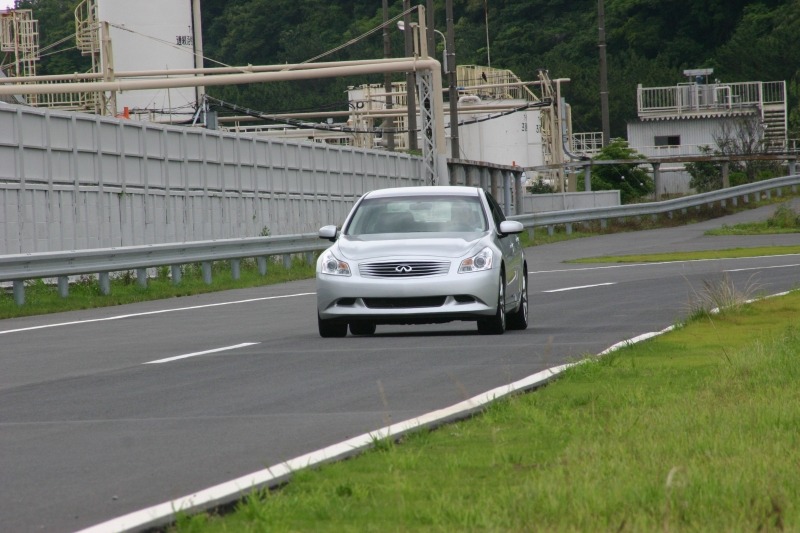 同インフィニティG35セダン