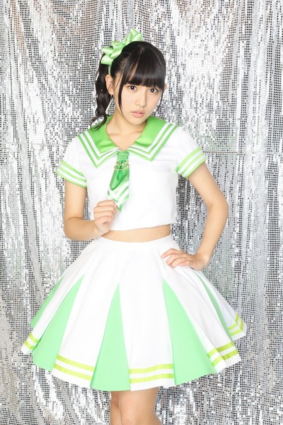 浅川梨奈