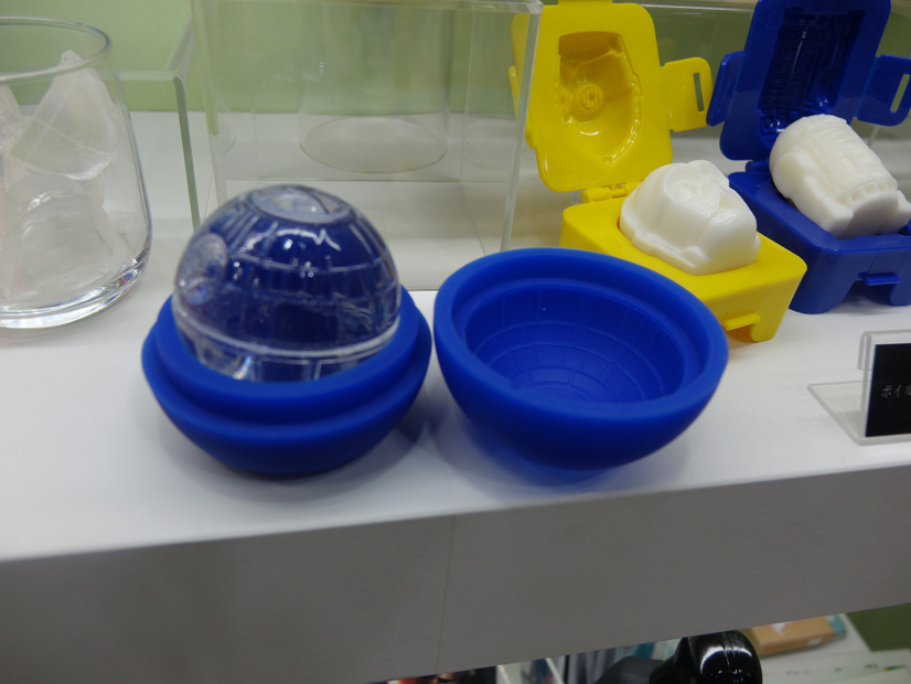 BB-8の氷でウィスキーを！「Silicone Tray BB-8」が発売