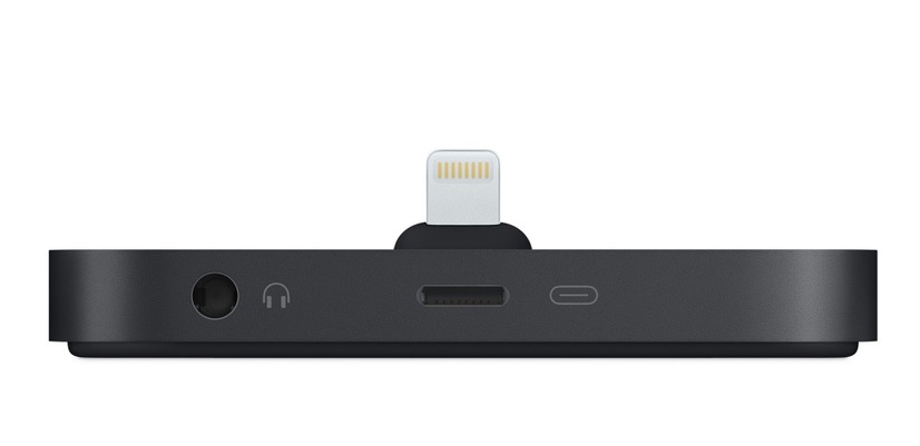iPhone 7/7 Plusを充電しながらイヤホンも使える!2股アダプタがApple、Belkinから発売