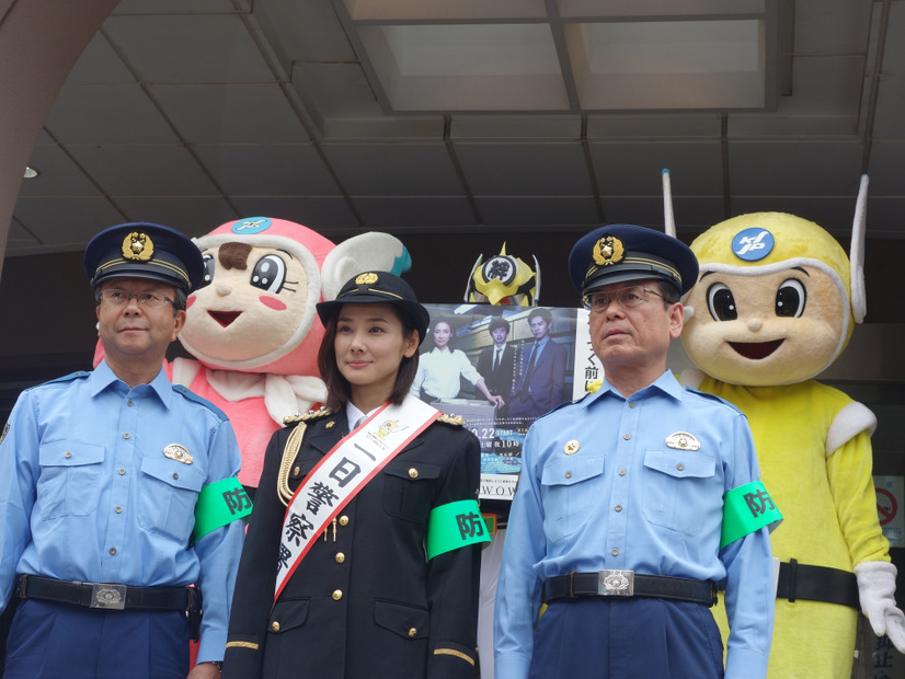 吉田羊、神奈川県警察の1日署長に！振り込め詐欺撲滅呼びかけ