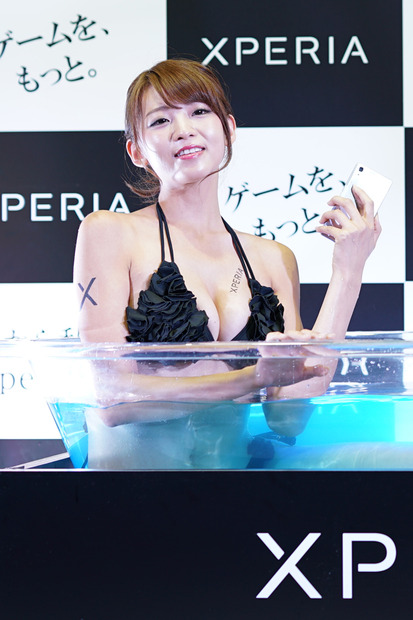 大盛況！Xperiaのお姉さんは今年もスゴかった……東京ゲームショウ 2016