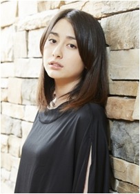 早見あかり、スーツ姿初々しい新入社員に！奮闘する姿をCMで演じる