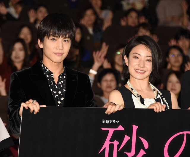 岩田剛典、菅野美穂／ドラマ「砂の塔～知りすぎた隣人」特別試写会＆舞台挨拶