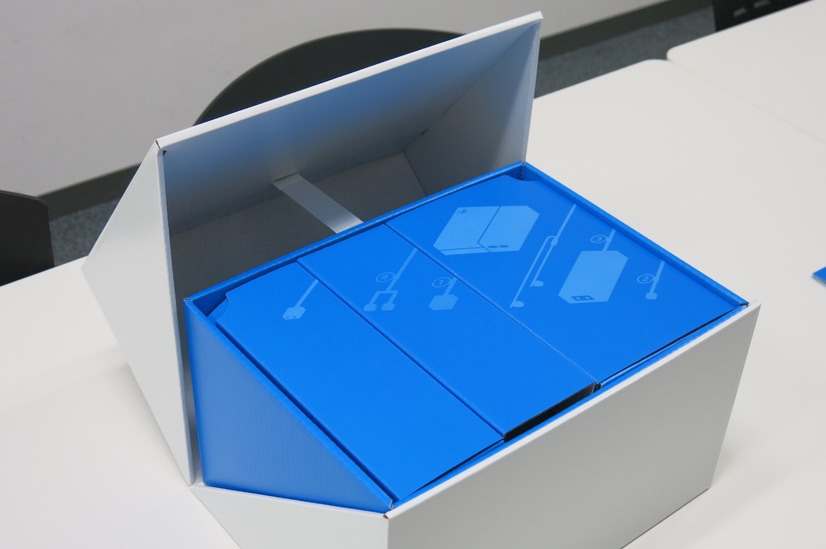 ついに本日発売！ひと足早く「PSVR」の開封レポートをお届け！