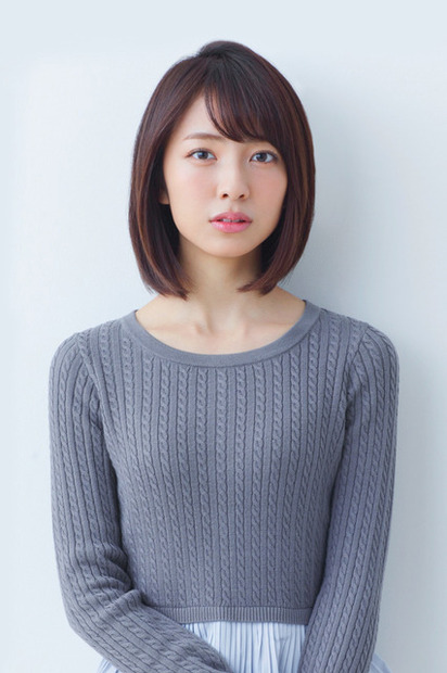 小島梨里杏
