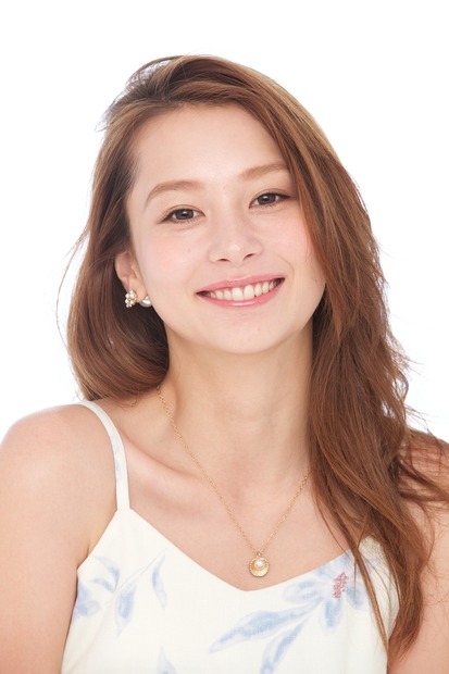 JELLY専属モデル・Nikiがグラビアデビュー