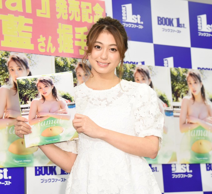 大川藍／2nd写真集「iamai」発売記念イベント（写真：竹内みちまろ）