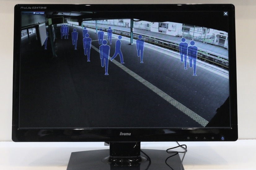 「駅視－vision」では駅構内に設置されているカメラの映像を元に、人型のアイコン画像で混雑度を見える化している（撮影：防犯システム取材班）