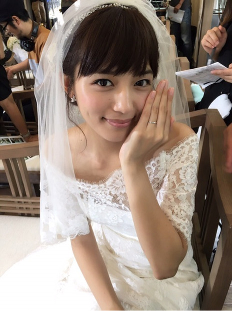 川口春奈の「結婚しました」に、ファンが「ドキっ！」