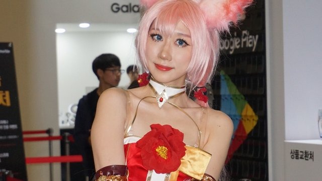 【G-STAR 2016】ネコミミ美女から武装美女まで…釜山から2日目の様子をお届け