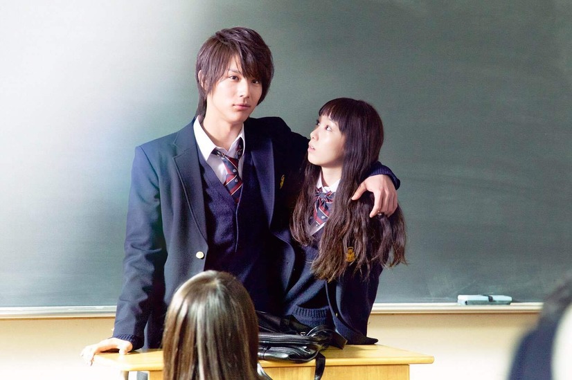 飯豊まりえ、「キスシーン、いっぱいしてます」……映画『きょうのキラ君』