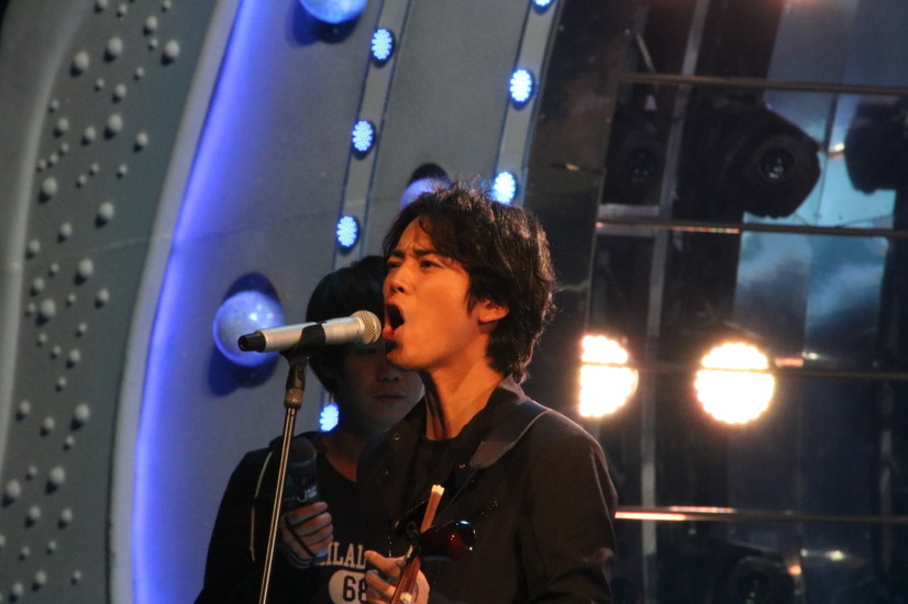 【NHK紅白】桐谷健太、「桃太郎」と「金太郎」から祝福受ける