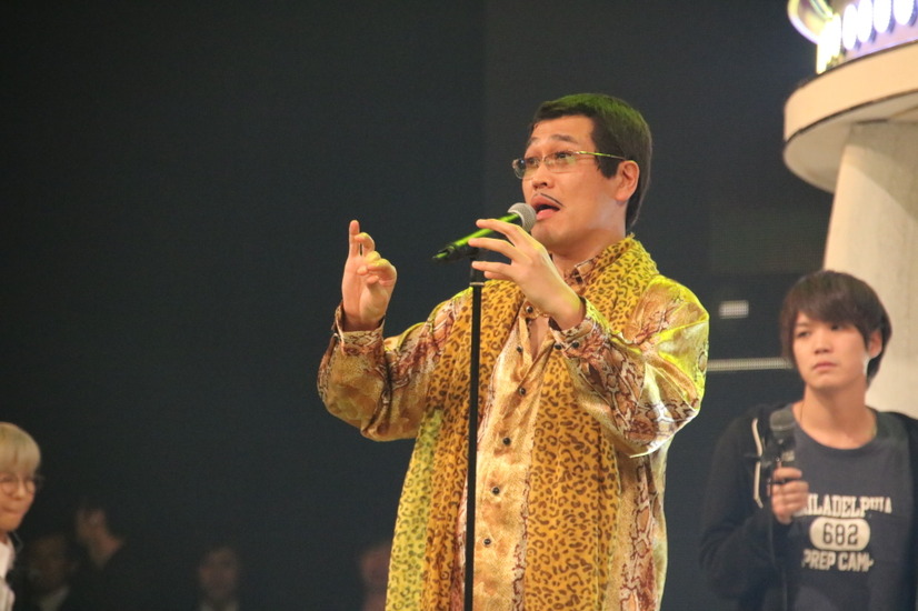 ピコ太郎、「PPAP」第九バージョンに新垣結衣、唖然！