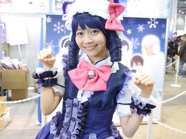 【コミケ91】企業ブースを彩った美女たちを写真100枚でお届け！