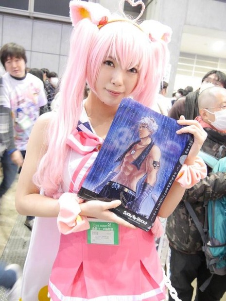 【コミケ91】企業ブースを彩った美女たちを写真100枚でお届け！