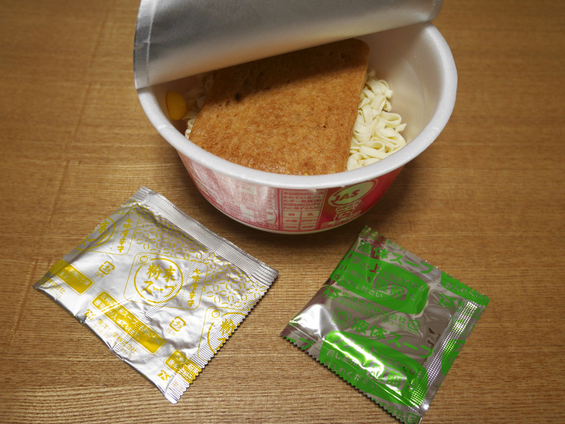 本日発売「マルちゃん　甘ーいきつねうどん」はどれくらい「甘い」のか？
