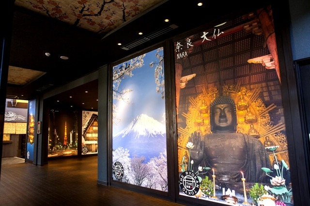 館内のフォトパネルの中でも、奈良の大仏前での写真撮影が圧倒的な人気