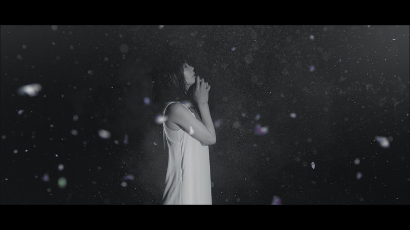 倉科カナ、『奪い愛、冬』テーマ曲・AimerのMVで「凍える」！