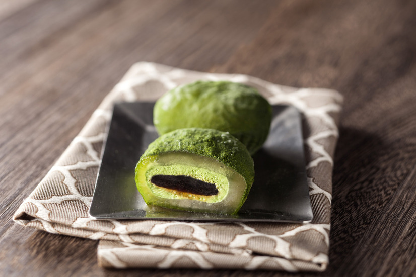 「ふわっとろ宇治抹茶わらび（黒蜜入り）