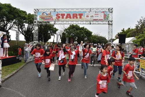 田中真弓、山口勝平、i☆Risも参加！　ランニングイベント「ONE PIECE RUN in 沖縄 2017」