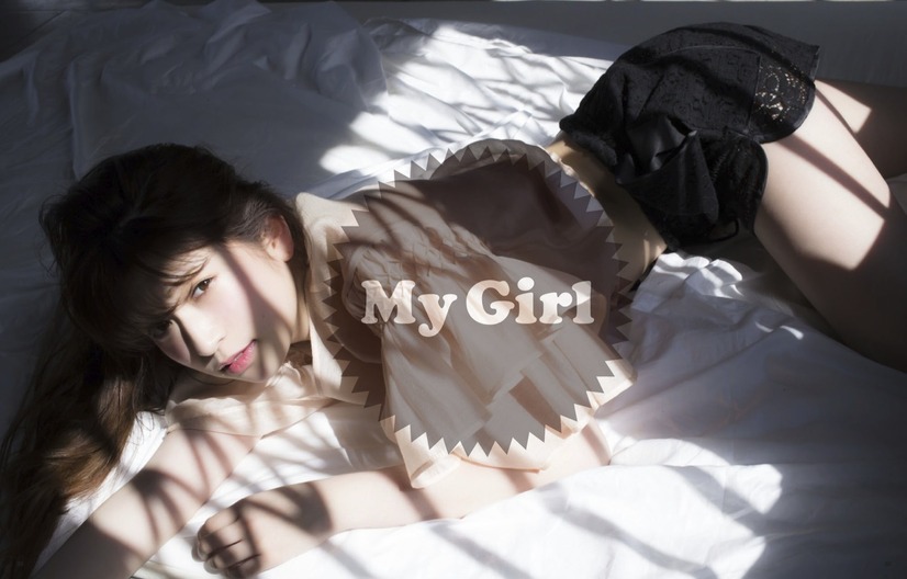 吉田朱里、大人の魅力全開！NMB48総力特集で撮り下ろしカット！