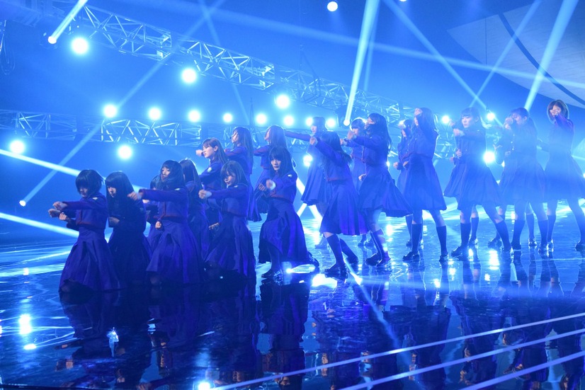 欅坂46、NHK「SONGS」で新曲「不協和音」をテレビ初パフォーマンス！