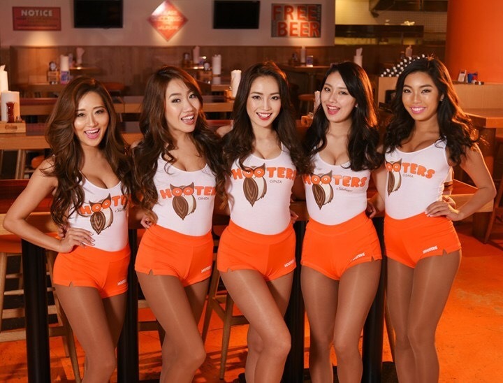 あの「HOOTERS」が東京湾に出現!?　ミス フーターズコンテストも開催