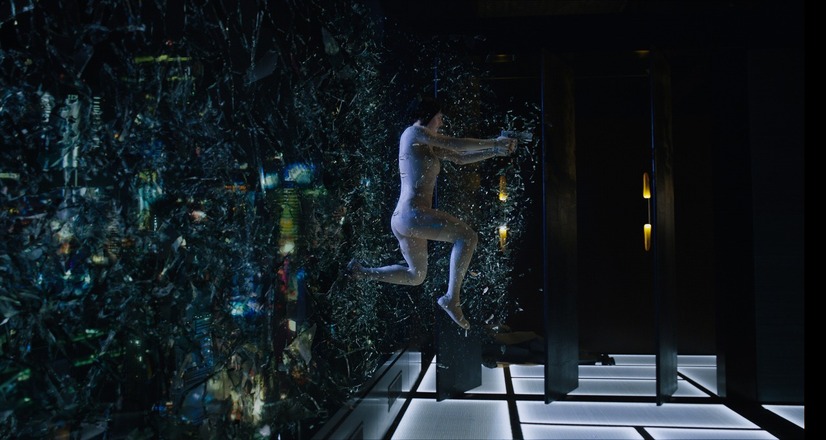 映画「ゴースト・イン・ザ・シェル」でスカーレット・ヨハンソンがポールダンスを披露？！特別映像解禁