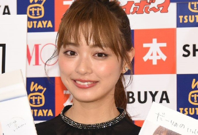 内田理央、すっぴんショットを披露！「肌本当に綺麗」「雰囲気が変わりすぎ」