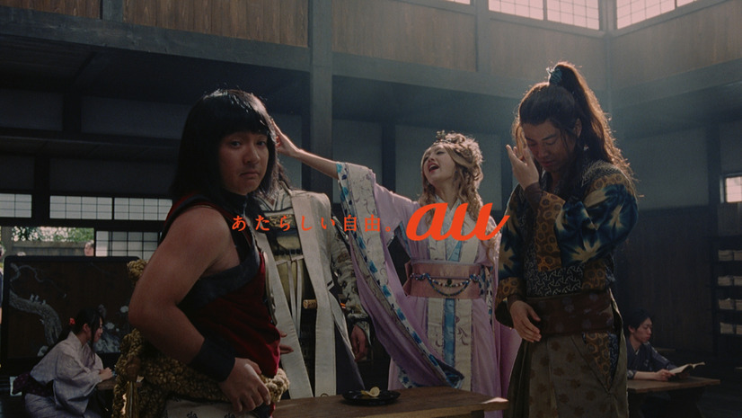菜々緒が勝利の雄叫び！三太郎シリーズ新作CM