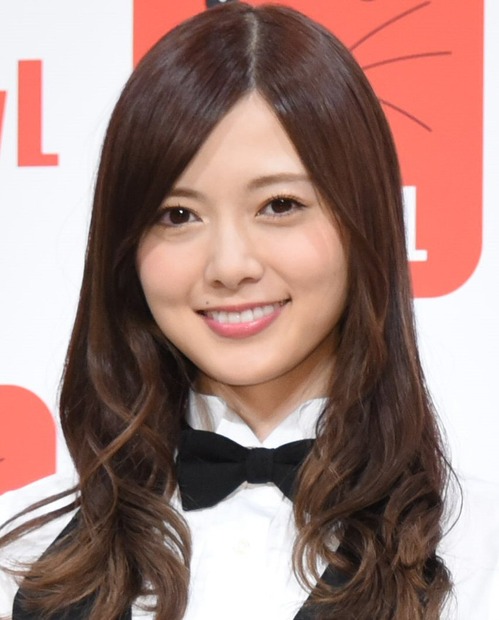 乃木坂46・白石麻衣、松村沙友理、高山一実が受付嬢など制服姿で登場