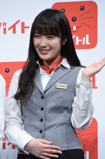 乃木坂46・白石麻衣、松村沙友理、高山一実が受付嬢など制服姿で登場