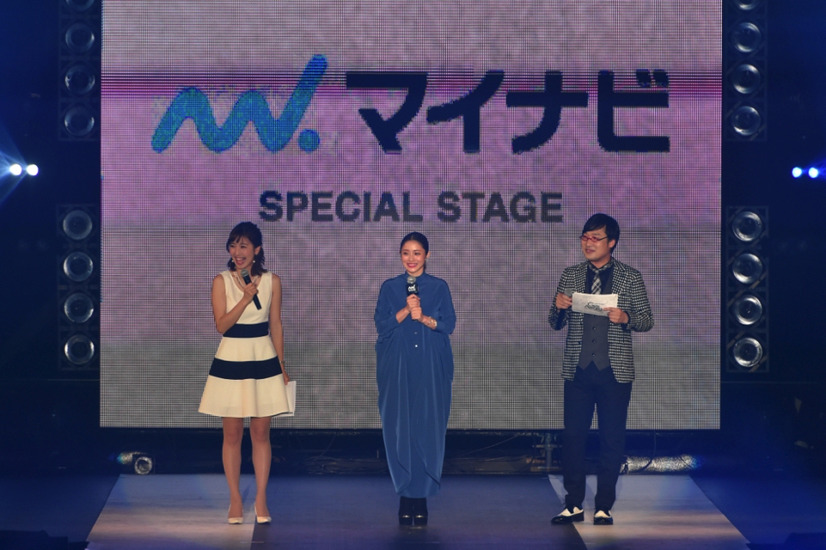 シークレットゲストに石原さとみが登場！吉田沙保里の結婚宣言も飛び出した「GirlsAward 2017」