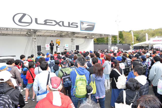 SUPER GT第2戦イベント広場の様子