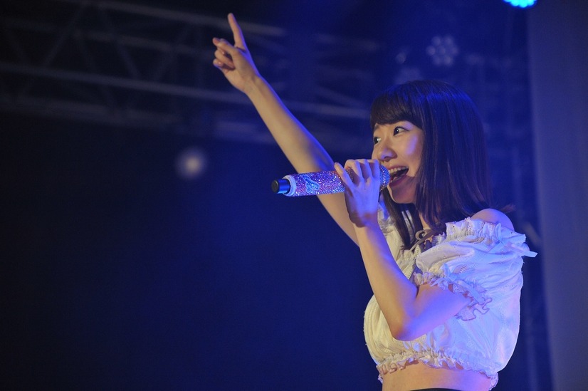 「あるある City ホログラムシアー」 グランドオープン！柏木由紀と宇野実彩子(AAA)が登場
