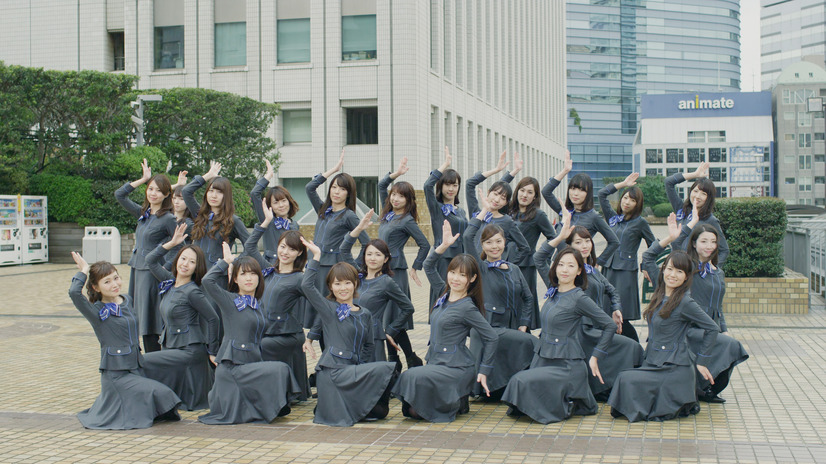 女性社員24人によるアイドルユニット「東池袋52」MV公開！これがクレディセゾンの本気……！