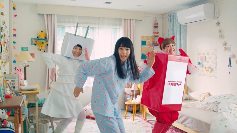 桜井日奈子、パジャマ姿でダンスを披露！