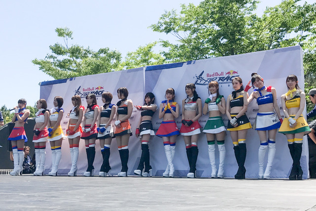 レッドブル・エアレース千葉大会で『AIR RACE QUEENS 2017 by ROBERUTA』が開催（2017年6月4日）