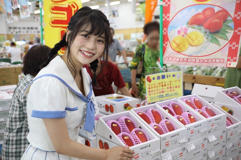 SKE48が「沖縄マンゴー大使」に！センターの小畑優奈が任命式に出席