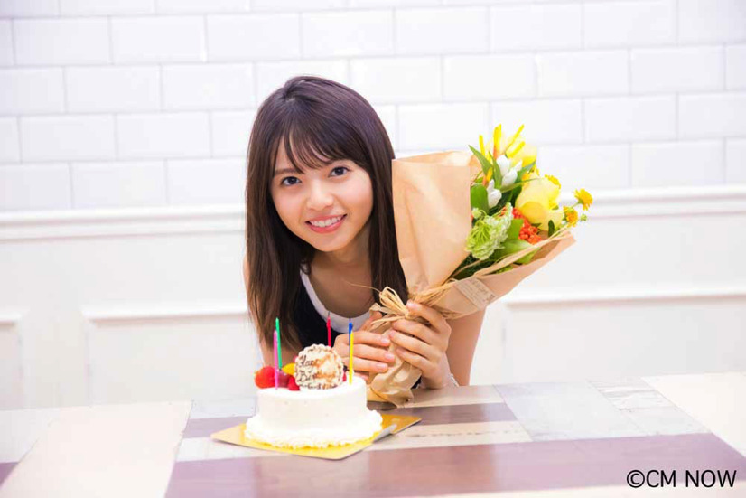 乃木坂46・齋藤飛鳥、19歳の誕生日に20ページの大特集！