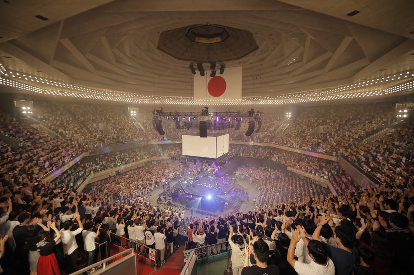 Aimer、武道館でワンマンライブを開催！新曲「花の唄」「ONE」も初披露