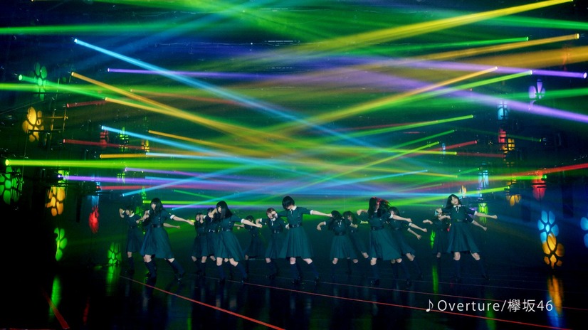 欅坂46、テレビCMで「不協和音」をアレンジ！クールなダンスを披露