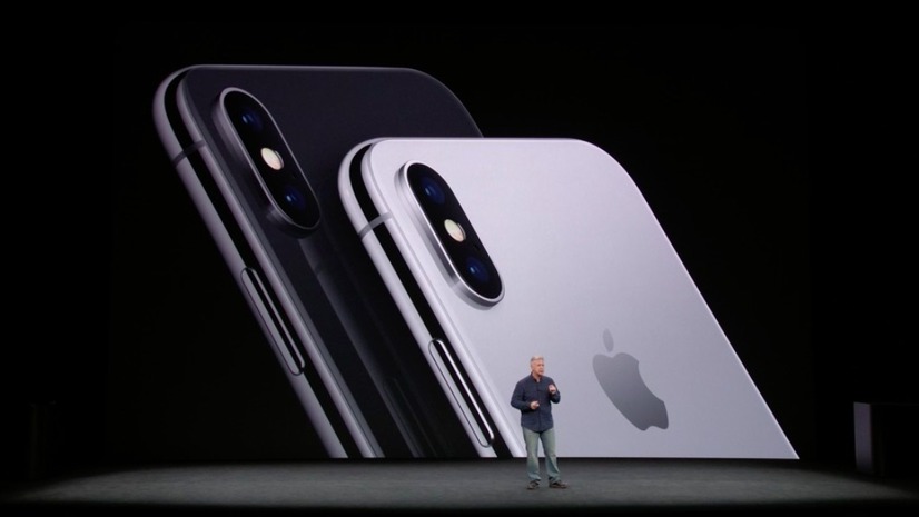 ホームボタンが消えて全面ディスプレイになった「iPhone X」が登場！顔認証は双子も識別!?