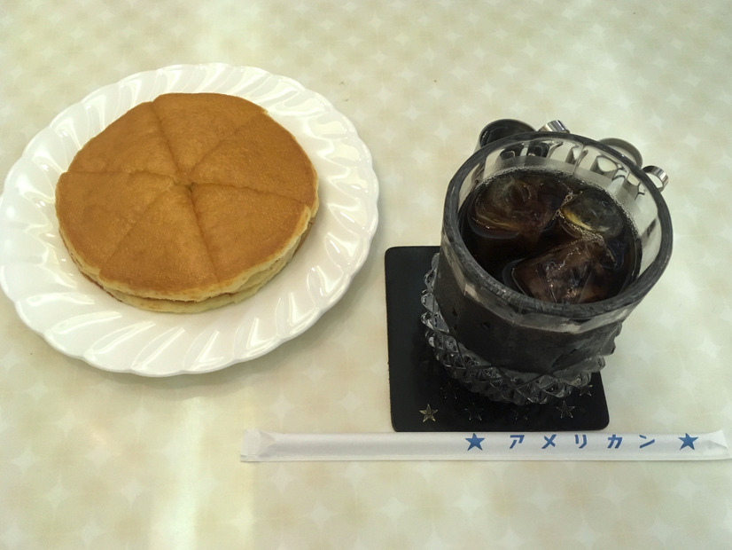 モダンレトロな雰囲気が抜群にイイ 大阪 日本橋の純喫茶アメリカンで名物 ホットケーキを食べてきた 11枚目の写真 画像 Rbb Today