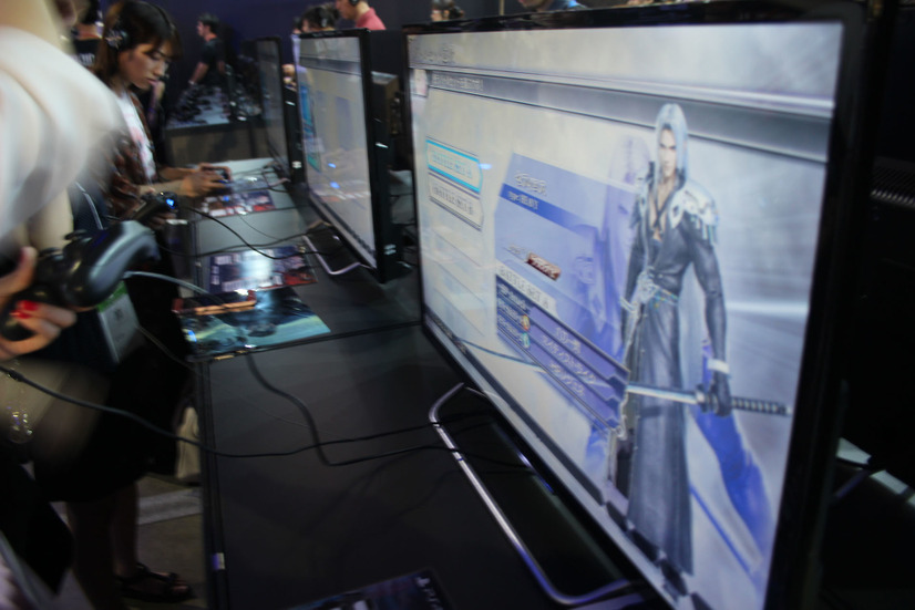 【デジモノ企業突撃レポ】大好きなゲームにハマる！東京ゲームショウで体験したイケメンキャラゲームと最新VR