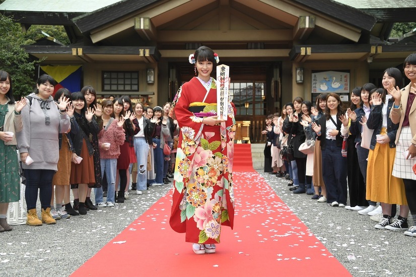 広瀬すず、“年の差の恋”への憧れを明かす……生田斗真は「超絶可い」と広瀬を絶賛