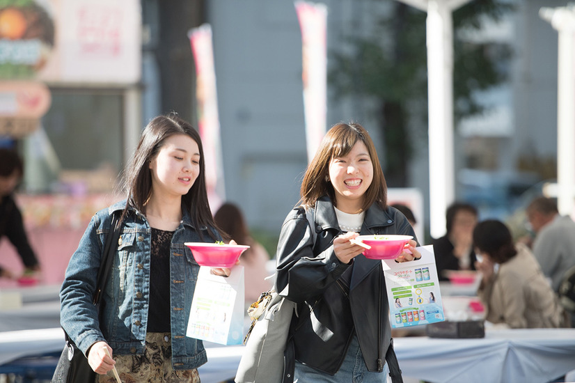 名古屋・矢場公園で「ラーメン女子博」